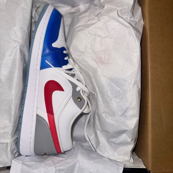 NWT - Men's Air Jordan 1 Low SE 'Philippines' - FN8901-164 - Picture 9 of 9